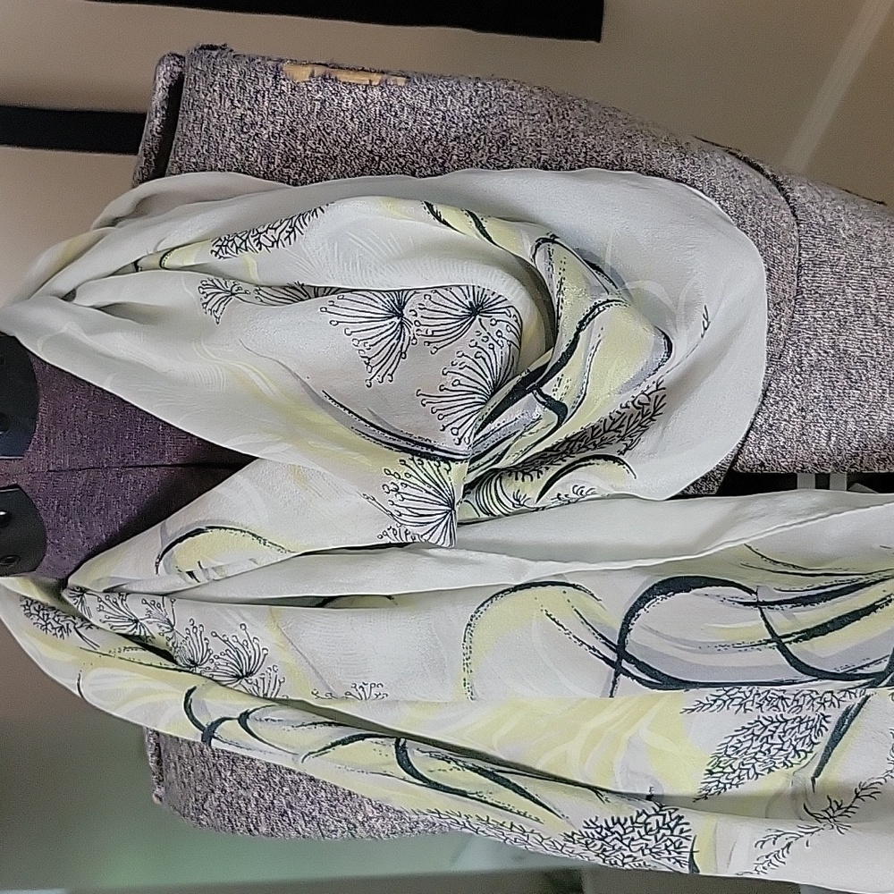 Botanical True Vintage Scarf - Picture 3 of 12